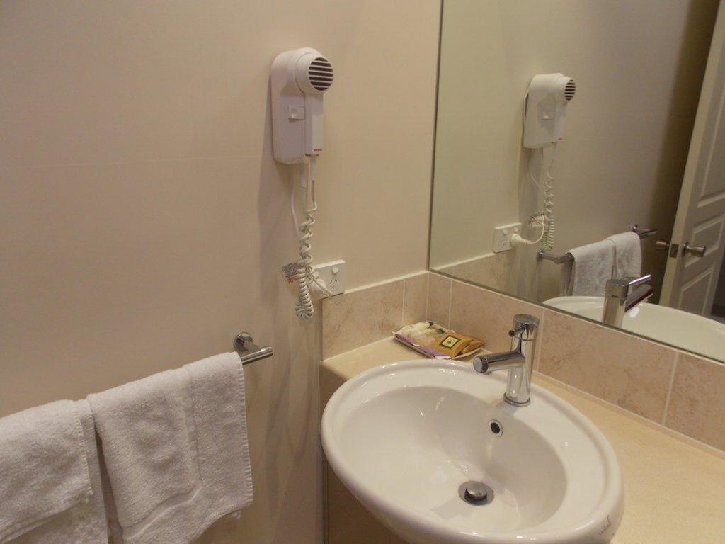 Emerald Executive Apartments Экстерьер фото