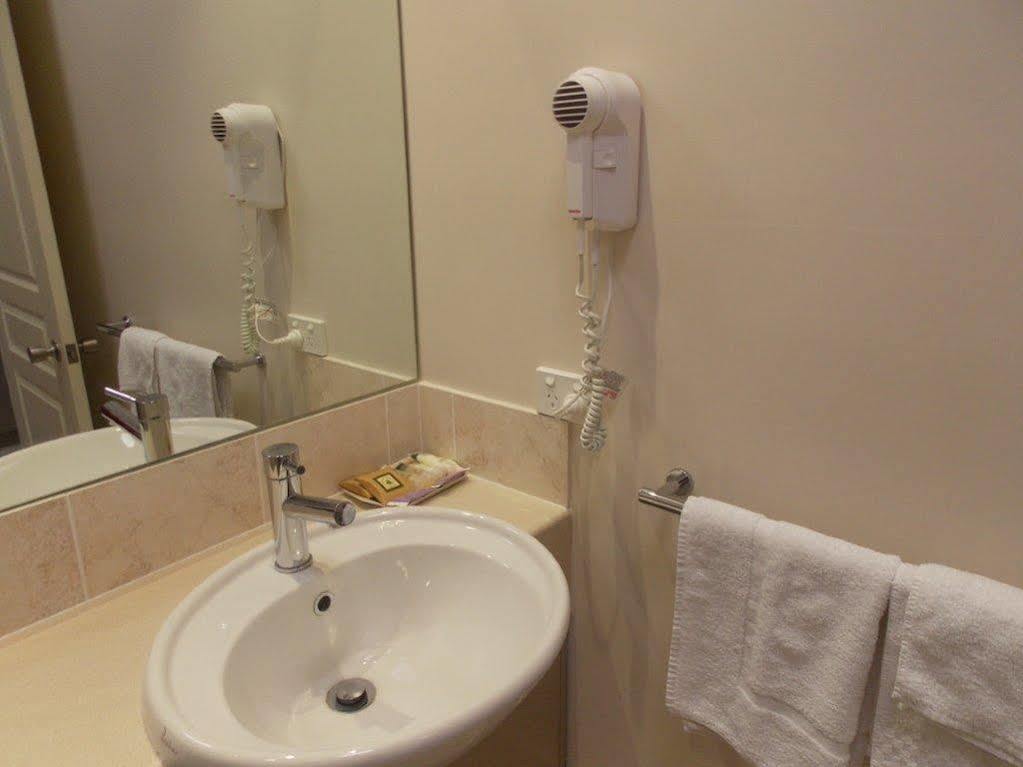 Emerald Executive Apartments Экстерьер фото